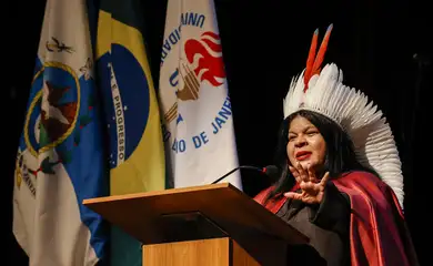 Rio de Janeiro (RJ) 28/05/2025 - Uerj entrega título de Doutora Honoris Causa a ministra dos povos indígenas, Sonia Guajajara
Foto: Tânia Rêgo/Agência Brasil