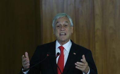O presidente do Chile, Sebastián Piñera, fala à imprensa, no Palácio do Planalto