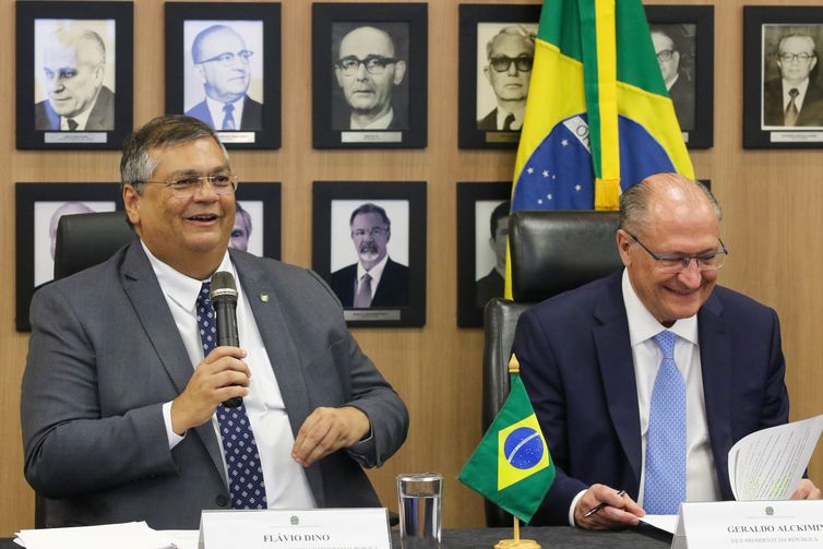 Brasília(DF), 17/08/2023 - Ministro da Justiça, Flávio Dino e o vice-presidente da República, Geraldo Alckmin presidem primeira reunião do Conselho de Governança da Enccla. Foto:Wilson Dias/Agência Brasil
