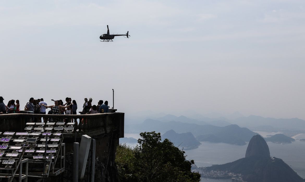  Cristo Redentor completa 90 anos.