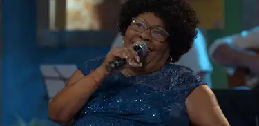 Tia Surica no Samba na Gamboa