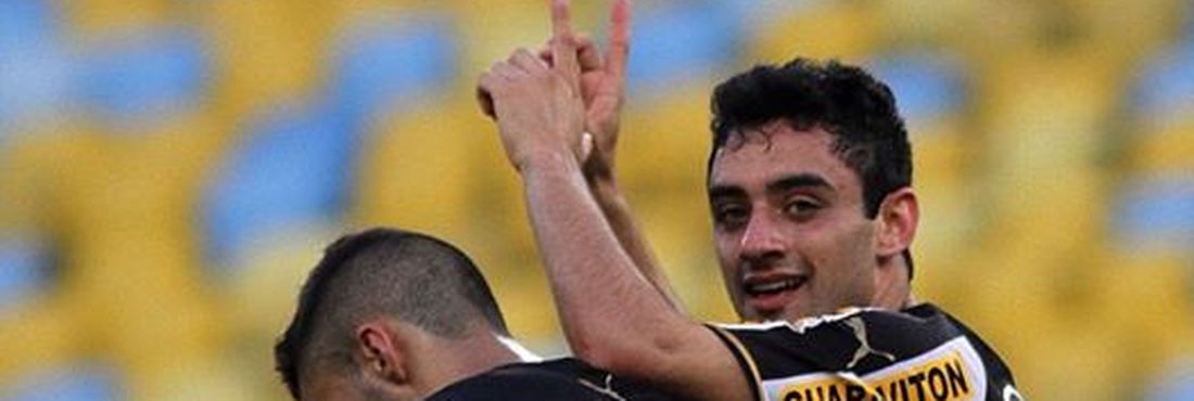 Daniel marcou o gol da vitória contra o Santos no Maracanã aos 18' do segundo tempo