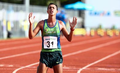Caio Bomfim confirma vaga nos 50 Km