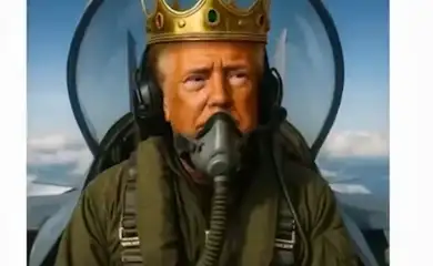 Brasília- 19/10/2025 - Trump publica vídeo gerado por IA de si mesmo pilotando jato sobre manifestantes — Foto: Reprodução