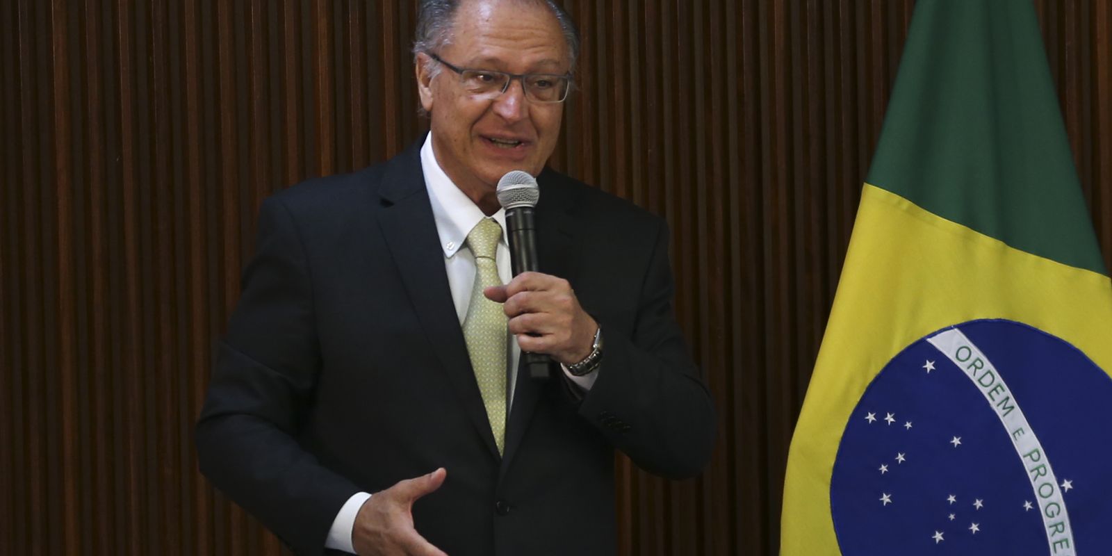 Reforma tributária elevará arrecadação de municípios, diz Alckmin