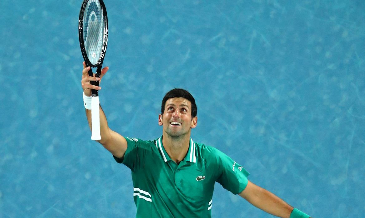 Novak Djokovic comemora vitória sobre Jeremy Chardy, na estreia no Aberto da Austrália - Austrália Open - 08/02/2021