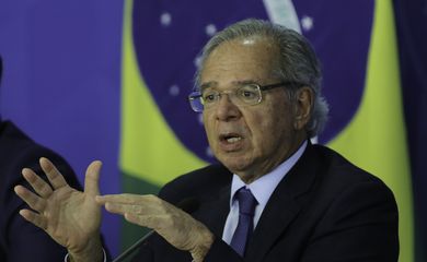 O ministro da Economia, Paulo Guedes, fala à imprensa sobre o atual estágio do processo de acessão do Brasil à Organização para Cooperação e Desenvolvimento Econômico (OCDE).