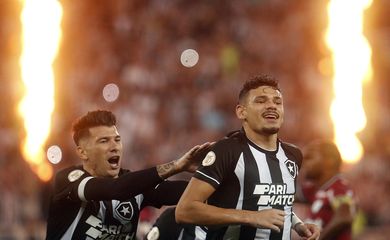 Tiquinho. Botafogo x Fortaleza pelo Campeonato Brasileiro no Estadio Niltos Santos. 10 de Junho de 2023