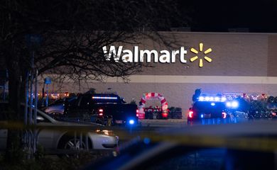Mass Shooting At Chesapeake, Virginia Walmart
