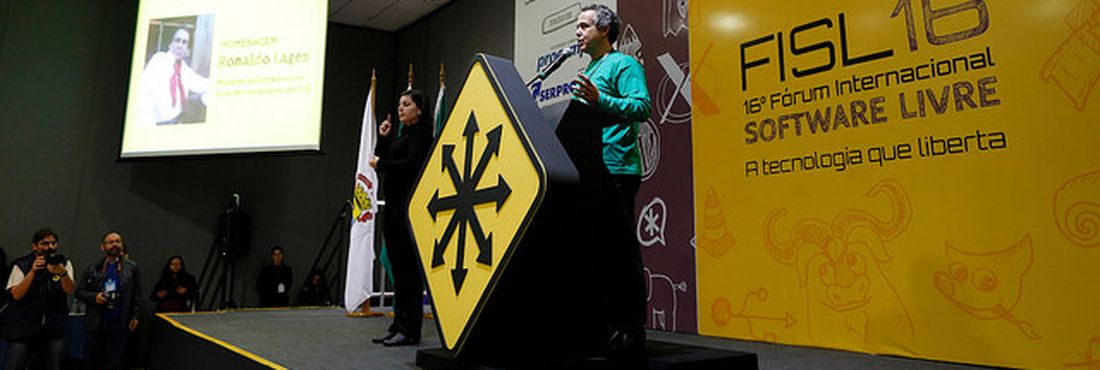 Sady Jacques na abertura oficial da Fisl 2015