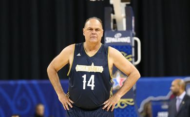 17/04/2026 - A lenda do basquete, Oscar Schmidt foi internado na manhã desta sexta-feira (17/04) após passar por um mal-estar.  Foto: oscarschmidt14/Instagram
