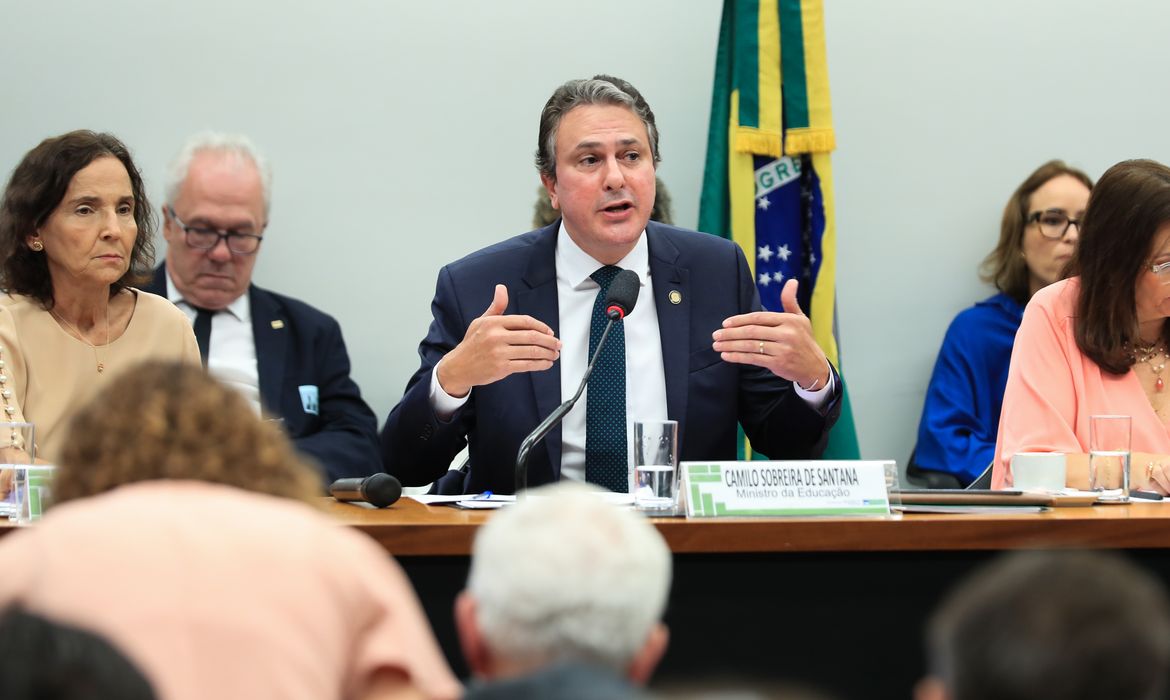 Brasília (DF) 22/11/2023  Ministro da Educação, Camilo Santana, durante audiência publica nas comissões de Fiscalização e controle e Educação. Foto Lula Marques/ Agência Brasil
