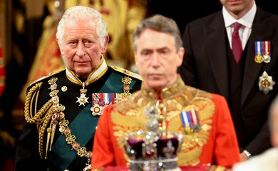 Príncipe Charles durante cerimônia de abertura do Parlamento britânico em Londres
