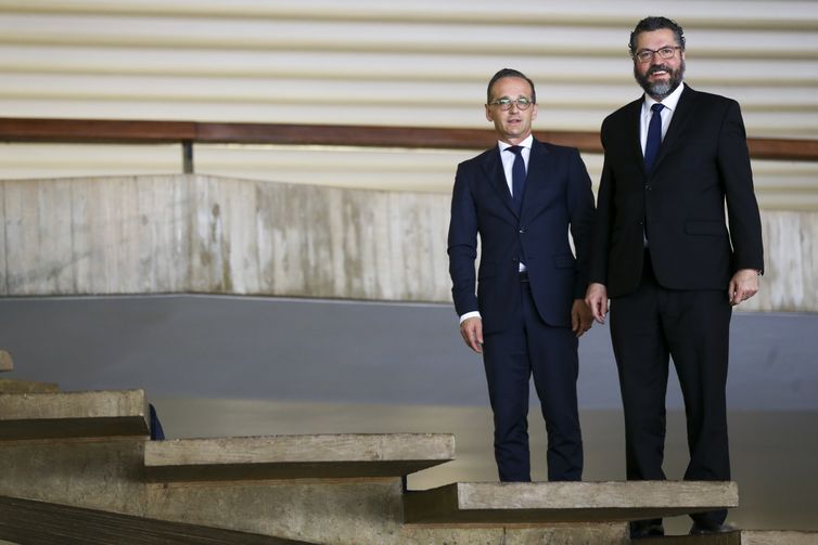 O ministro das Relações Exteriores, Ernesto Araújo, recebe o ministro das Relações Externas da Alemanha, Heiko Maas, no Palácio Itamaraty.