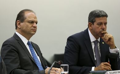 Brasília - O ministro da Saúde, Ricardo Barros, participa de audiência pública na Comissão Mista de Orçamento, na Câmara dos Deputados (Marcelo Camargo/Agência Brasil)