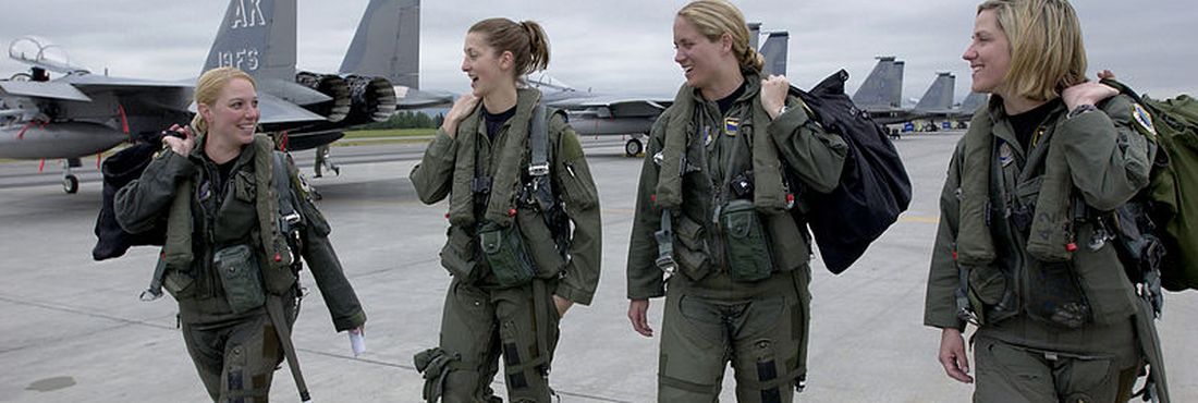 Mulheres militares
