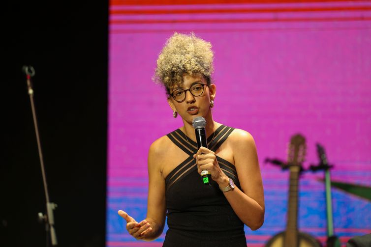 Fortaleza (CE), 03/12/2025 - A secretária de Cultura de Fortaleza (CE), Helena Barbosa durante abertura do Mercado das Indústrias Criativas do Brasil (MICBR+Ibero-América), no Centro Dragão do Mar de Arte e Cultura, em Fortaleza (CE).
 Foto: Tomaz Silva/Agência Brasil