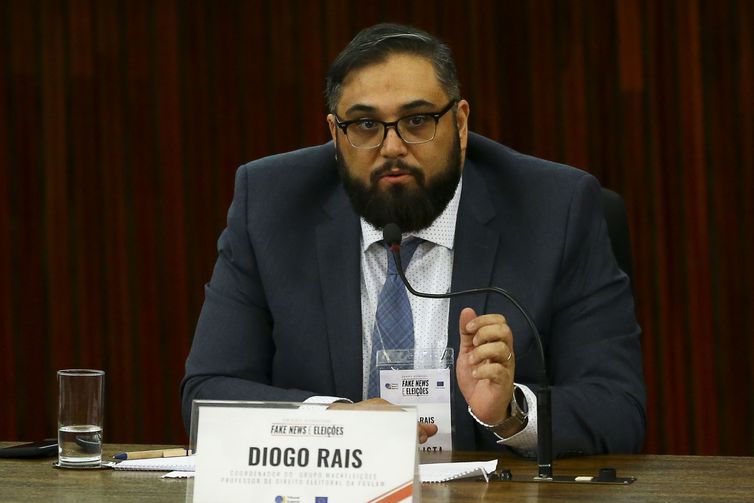 O professor de direito eleitora, Diogo Rais, durante o Seminário Internacional Fake News e Eleições, promovido pelo Tribunal Superior Eleitoral (TSE).