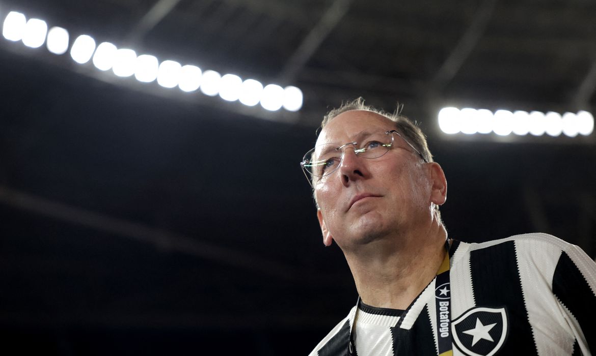 Empresário e proprietário do Botafogo, John Textor, antes de partida da equipe contra o Vasco pelo Campeonato Brasileiro
05/11/2024 REUTERS/Ricardo Moraes