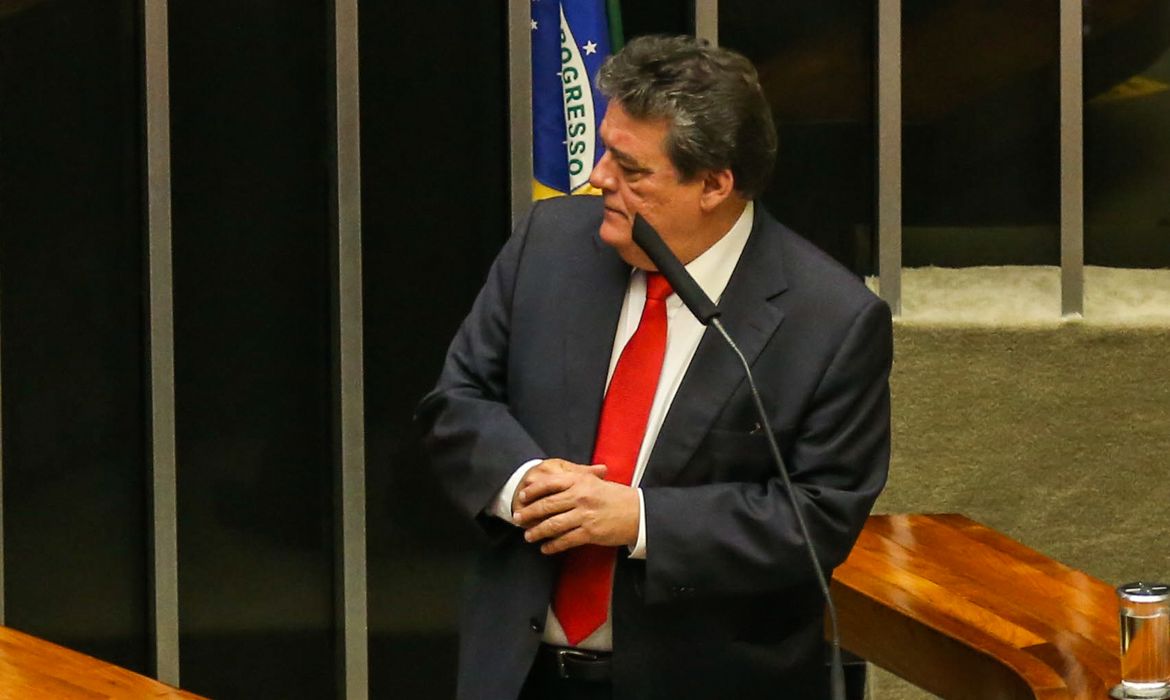 Evangélicos no Brasil - do impeachment de Dilma Rousseff ao tempo