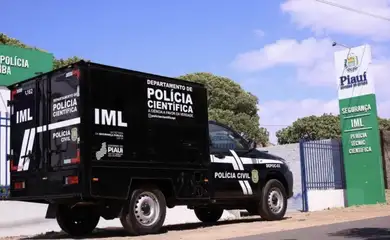 Parnaíba (PI), 06/01/2025 - Carro do IML da Polícia Civil que acompanha o caso do envenenamento de pessoas. Foto: PCPI/Divulgação