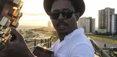 Walter Muganga, cantor