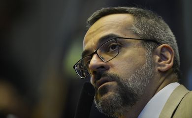 O ministro da Educação, Abraham Weintraub, na Câmara dos Deputados  para detalhar como será feito o bloqueio de verbas de universidades públicas e institutos federais. O ministro foi convocado para falar sobre bloqueio de recursos.
