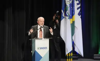 O presidente da República, Luiz Inácio Lula da Silva, durante posse do novo presidente do Banco Nacional de Desenvolvimento Econômico e Social (BNDES), no Rio de Janeiro