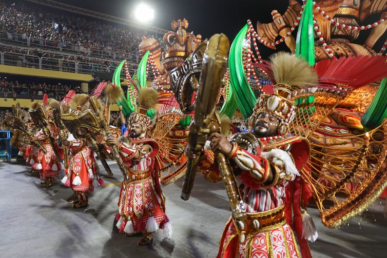 Tomaz Silva/Agência Brasil Rio de Janeiro (RJ), 03/03/2025 – Beija-Flor de Nilópolis desfila no segundo dia de carnaval do grupo Especial na Marquês de Sapucaí, na região central do Rio de Janeiro. Foto: Tomaz Silva/Agência Brasil