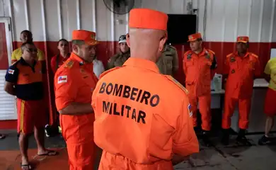 Manaus (AM), 18/02/2026 - Soldados do Corpo de Bombeiros se reúnem para buscas de pessoas desaparecidas em naufrágio no rio Amazonas. Foto: CBAM/Divulgação