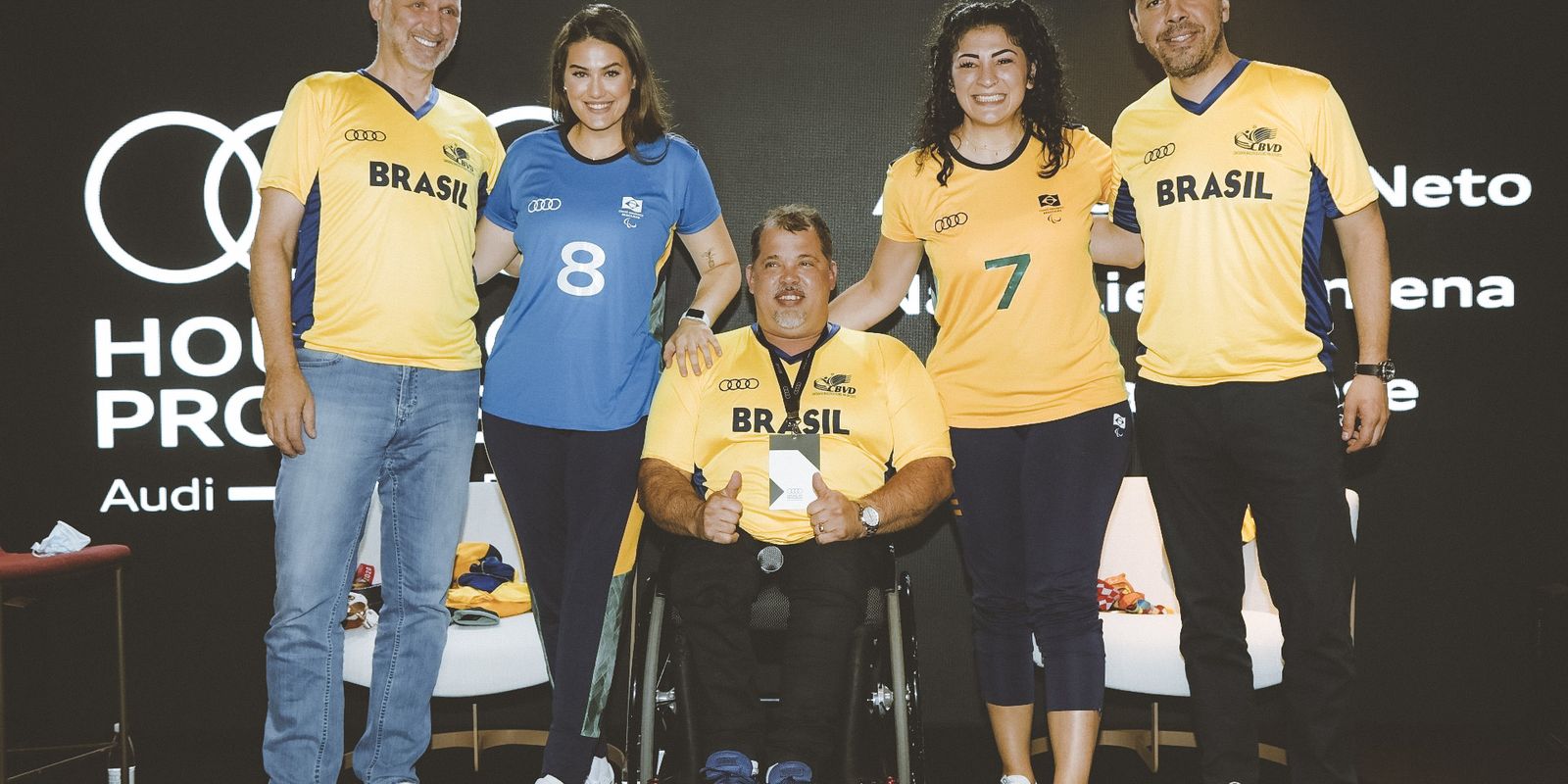 Homem mais alto do Brasil estreia no vôlei sentado por ouro em Paris