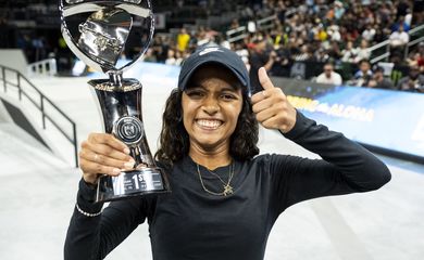 Miami, 04/05/2025 - Skatista Lariss Leal é campeã da SLS (Street League Skateboarding, liga mundial de skate street). Foto: SLS/Divulgação