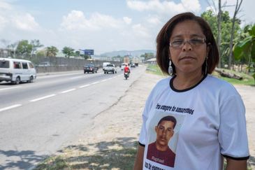 Luciene Silva, mãe da primeira vítima da chacina da Baixada Fluminense