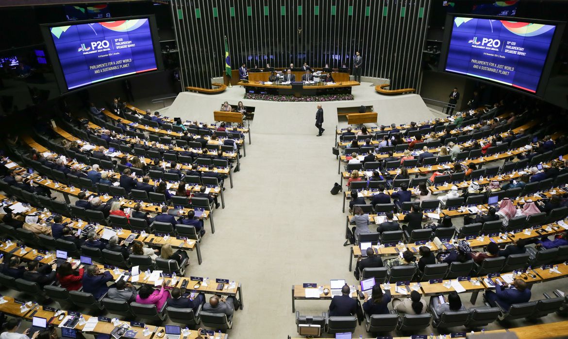 Lula Marques/ Agência Brasil Brasília (DF) 07/11/2024 Abertura oficial da 10ª Cúpula de Presidentes dos Parlamentos do G20 (P20), sediada pela Câmara dos Deputados e pelo Senado Federal no plenário, Ulysses Guimarães.Foto Lula Marques/ Agência Brasil