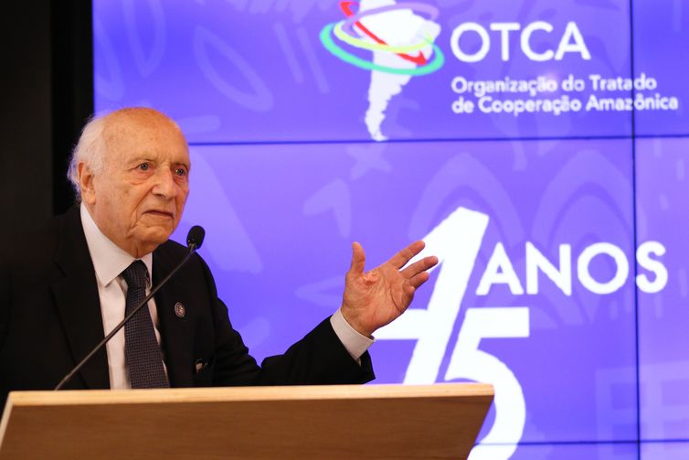 Brasília (DF), 03/07/2023 -  O embaixador Rubens Ricupero,  durante comemoração dos 45 anos da assinatura do Tratado de Cooperação Amazônica. Foto: José Cruz/ Agência Brasil