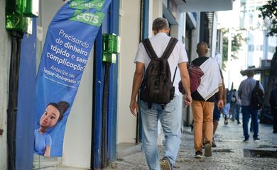 Inadimplência atinge, segundo o CNDL, quatro entre dez brasileiros adultos