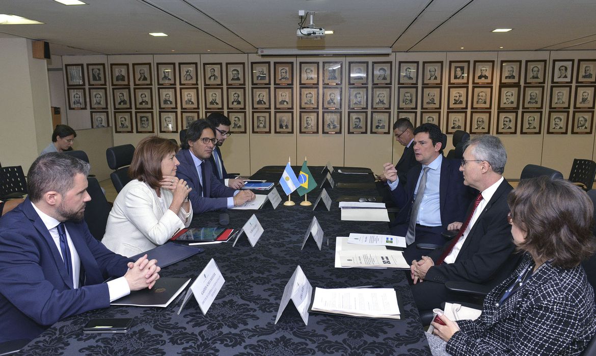  Ministro Sérgio Moro durante reunião com os Ministros Argentinos de Justiça e Direitos Humanos, Germán Garavano e da Segurança, Patrícia Bullrich.