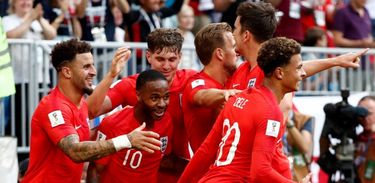 Ouça os comentários do jogo Suécia e Inglaterra