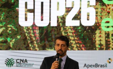 O ministro do Meio Ambiente, Joaquim Leite, durante a cerimônia de abertura da participação do Brasil na, 26ª Conferência das Nações Unidas sobre Mudanças Climáticas (COP26),na sede da Confederação Nacional da Indústria (CNI), em Brasília