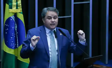 Brasília (DF) 15/04/2024  Sessão temática no Senado  para debater a proposta de emenda à Constituição (PEC 45/2023) que criminaliza a posse de qualquer quantidade de droga ilícita. Senador Efraim Filho relator da PEC. Foto Lula Marques/ Agência Brasil
