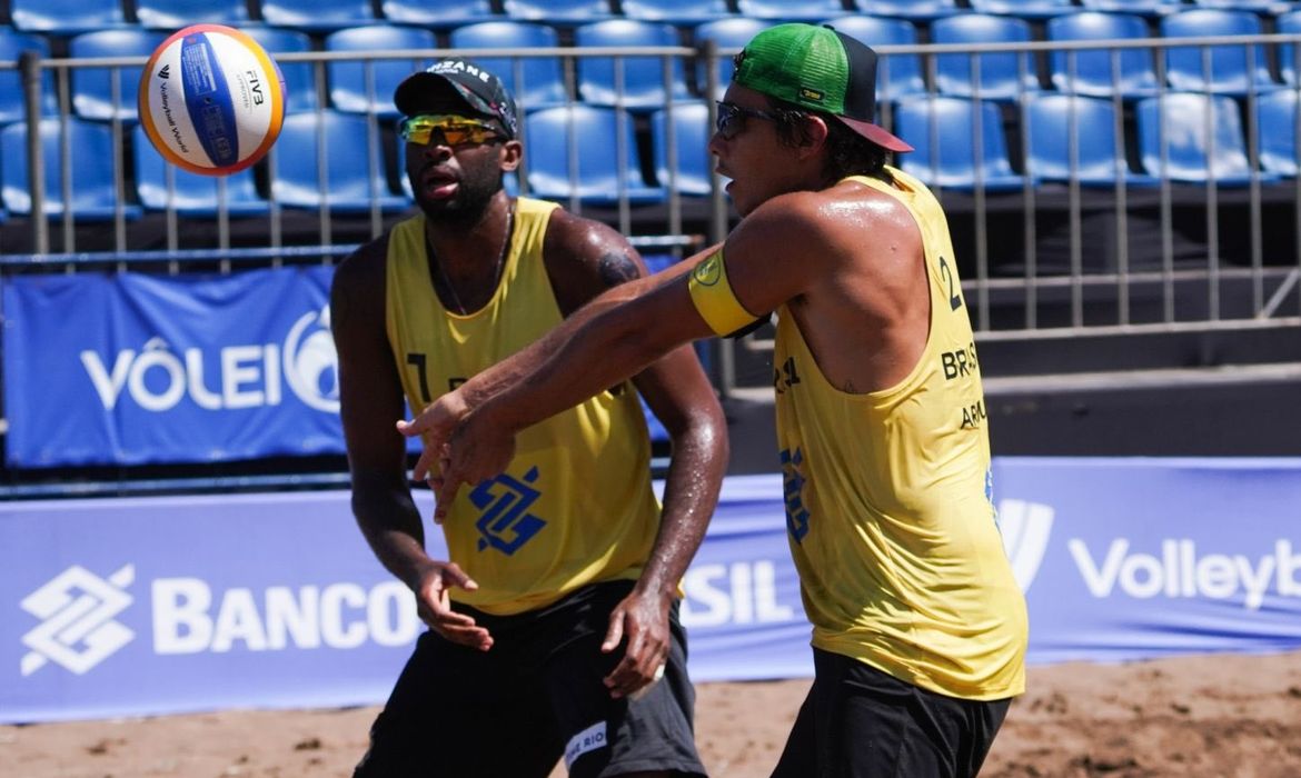 Vôlei de praia: Evandro e Arthur são campeões em fase do mundial