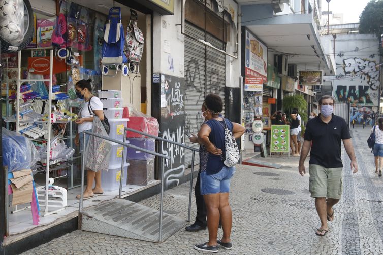 Vendas Do Comercio Crescem 5 2 De Junho Para Julho Diz Ibge Agencia Brasil