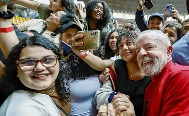 18.10.2025 - Presidente da República, Luiz Inácio Lula da Silva durante encontro com os alunos da Rede de Cursinhos Populares (CPOP).
Ginásio Adib Moysés Dib - São Bernardo do Campo-SP.
Foto: Ricardo Stuckert/PR