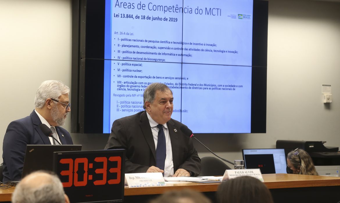 O ministro da Ciência, Tecnologia e Inovações, Paulo Alvim, participa de audiência pública, promovida pela Comissão de Ciência e Tecnologia, Comunicação e Informática da Câmara dos Deputados