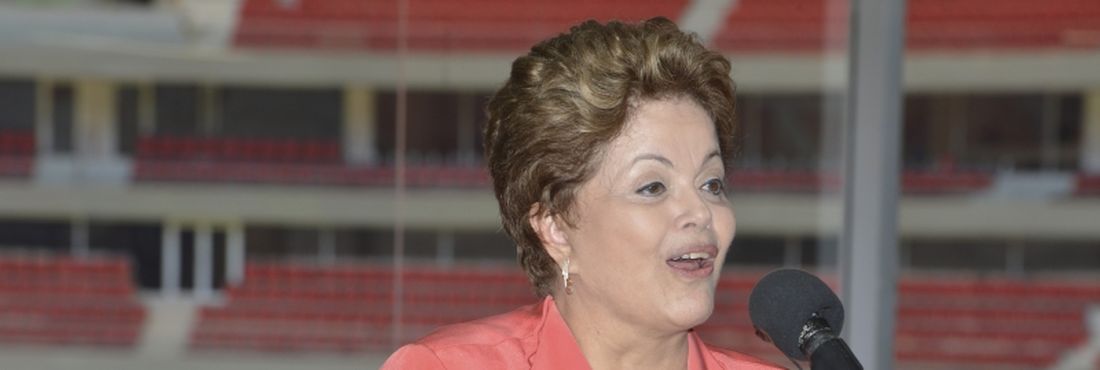Presidenta Dilma Rousseff inaugura Estádio Nacional Mané Garrincha Brasília – A presidenta da República, Dilma Rousseff e o governador do Distrito Federal, Agnelo Queiroz, participam da cerimônia de inauguração do Estádio Nacional de Brasília Mané Garrincha