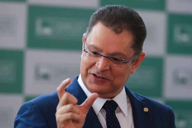 Deputado Sóstenes Cavalcante durante coletiva | Agência Brasil