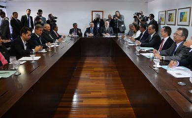 Brasília - Os ministros da Fazenda, Nelson Barbosa, e da Secretaria de Governo, Ricardo Berzoini, se reúnem com líderes da base aliada no Congresso (Antonio Cruz/Agência Brasil)