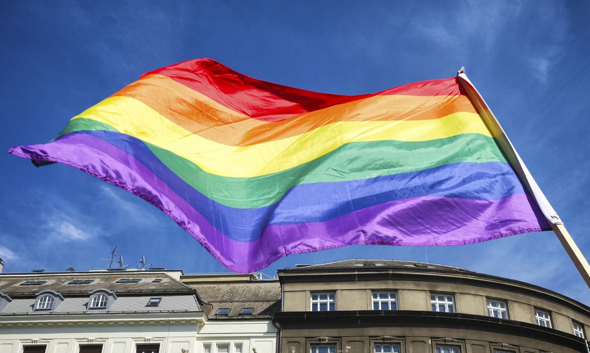 09/11/2023, Bandeira do orgulho Gay LGBTQIA+. Foto: Astrobobo/Pixabay