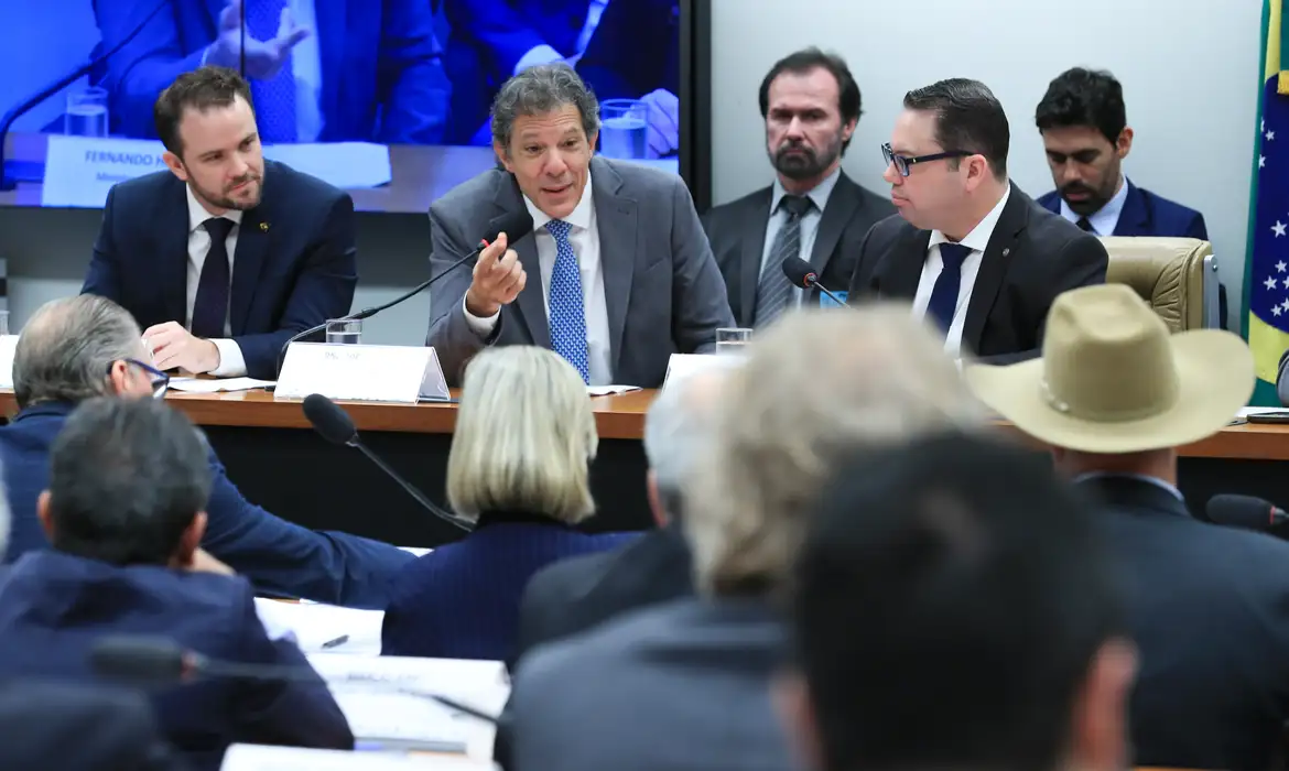 Brasília - 24/09/2025 -O ministro da Fazenda, Fernando Haddad, participa de audiência pública, promovida pela Comissão de Agricultura, Pecuária, Abastecimento e Desenvolvimento Rural da Câmara dos Deputados. Foto: Lula Marques/ Agência Brasil.