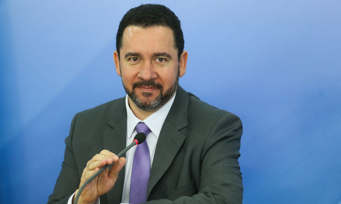 Brasília - O ministro do Planejamento, Dyogo Oliveira, fala sobre a retomada de obras inacabadas  (Valter Campanato/Agência Brasil)